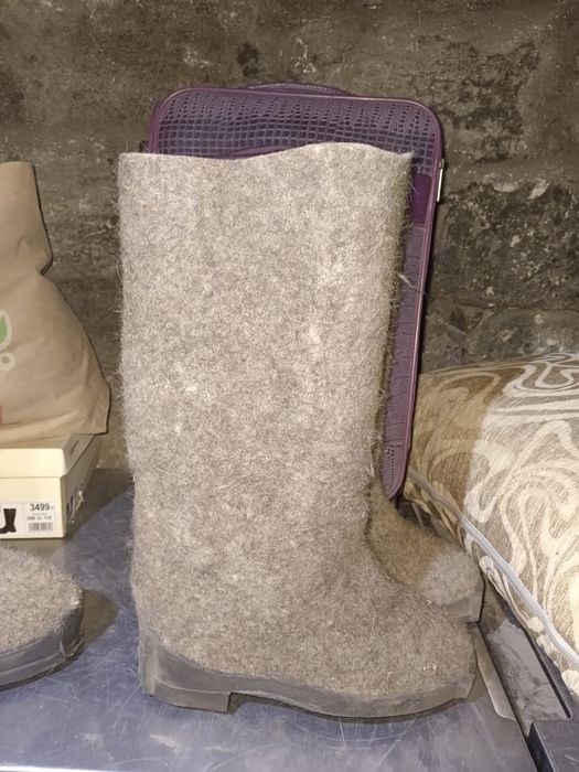 Продам новые валенки 5000 тг