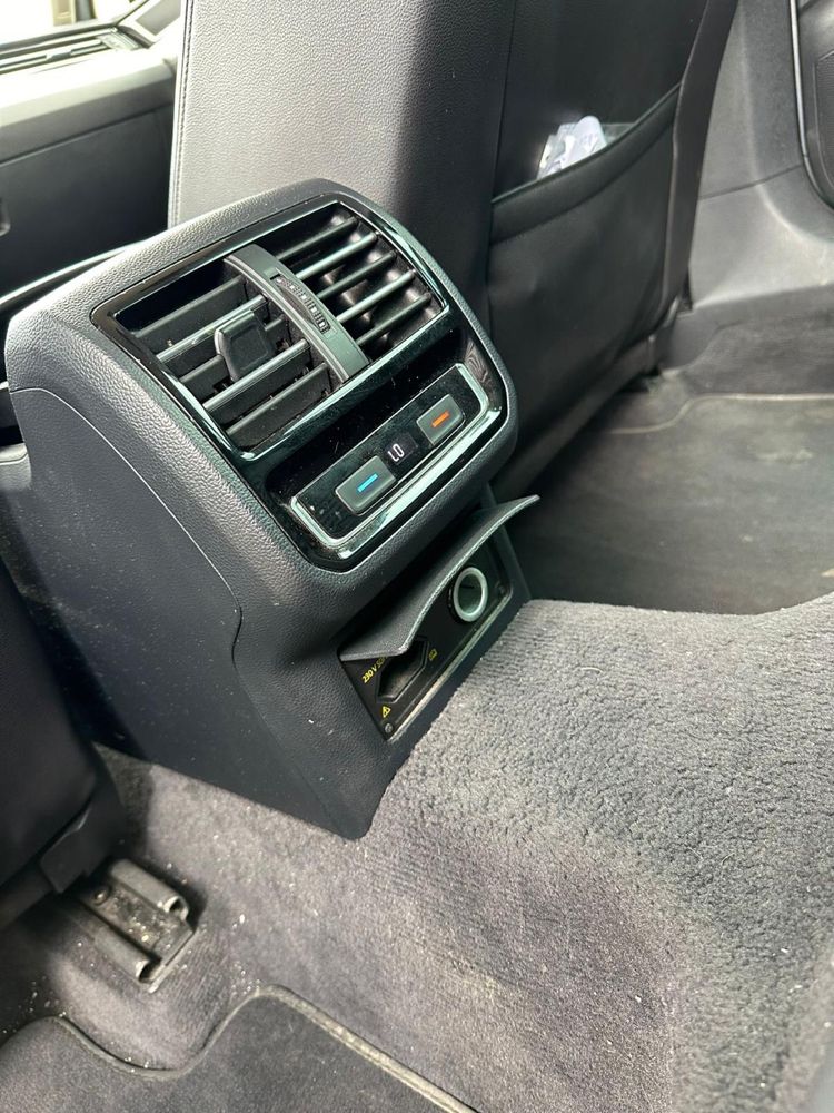 Volkswagen Passat Variant 2.0 TDI DSG / Proprietar .