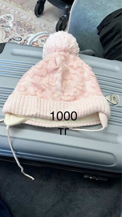 Продам шапку для девочки