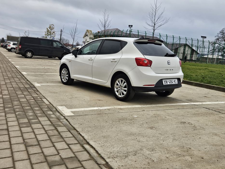 Seat ibiza 2011,     1.2 benzina,  full option
