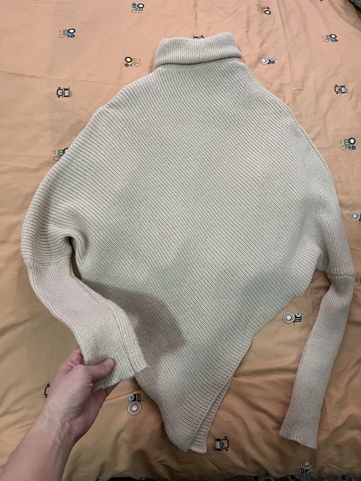 Кийимлар сотилади, нархлари хар хил