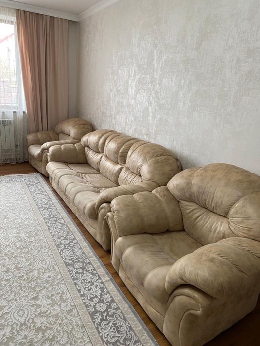 Кожаный диван нубук