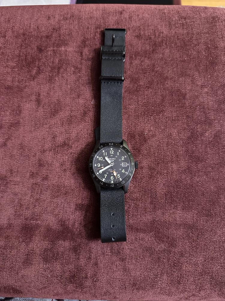 Seiko 5 sports field gmt