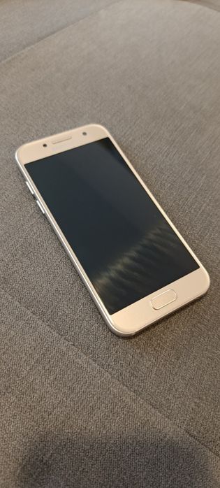Samsung Galaxy A3 Gold