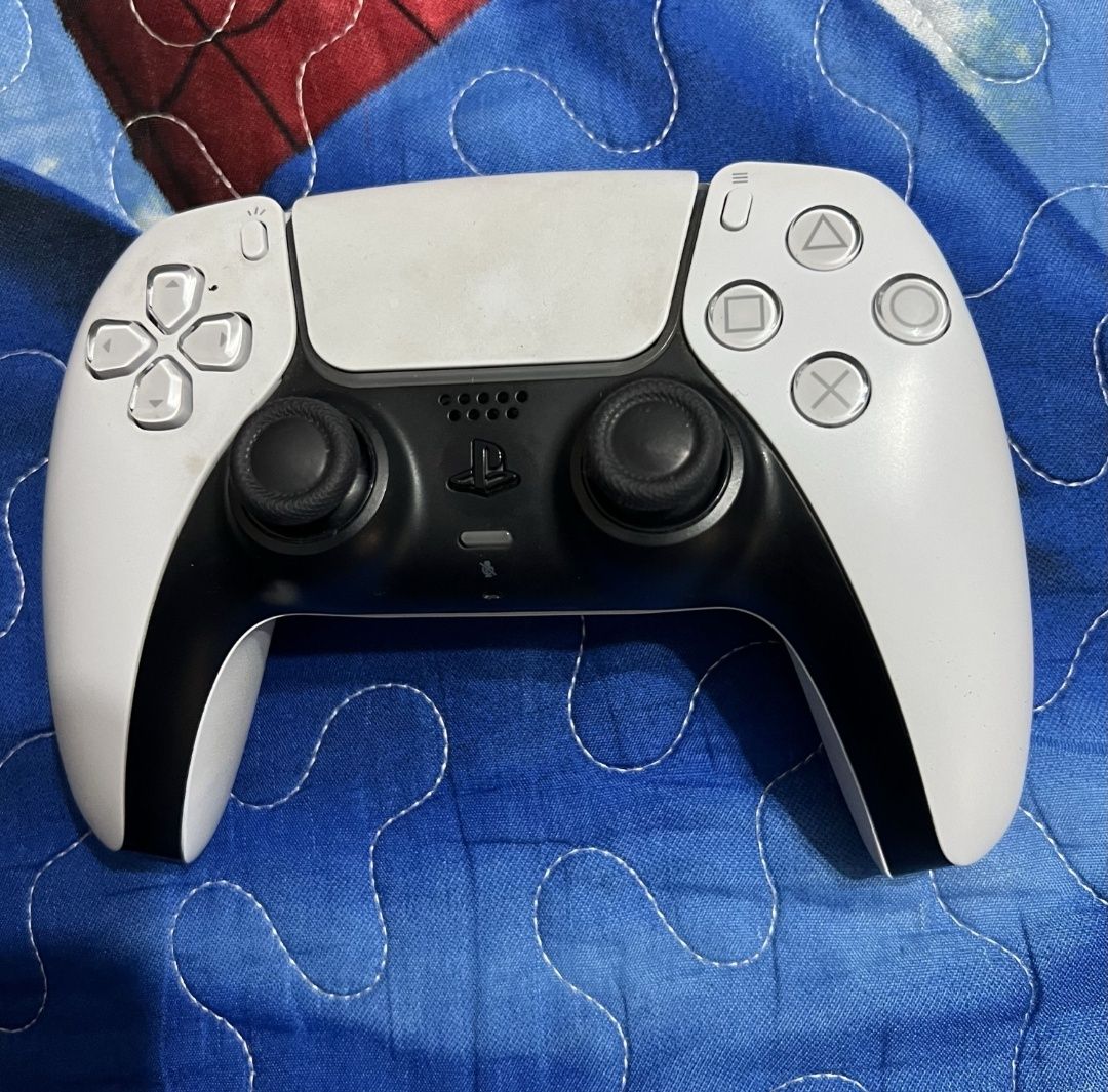 Продам Playstation 5