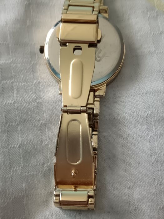 Vând Ceas Damă Elegant