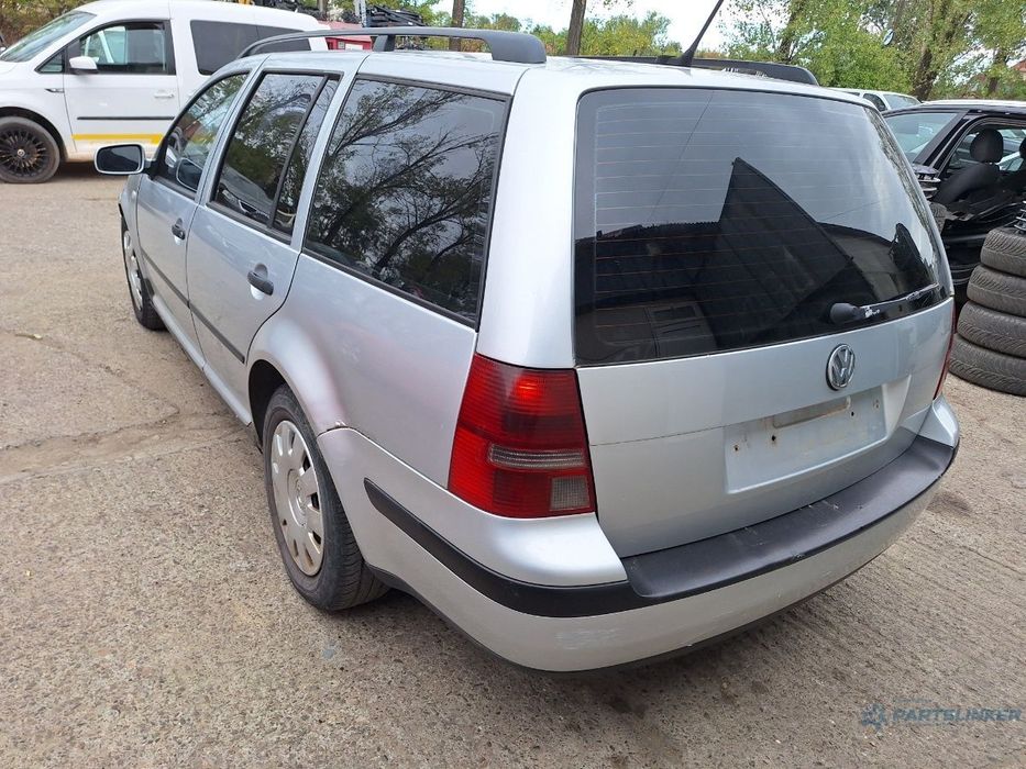 Dezmembrez VOLKSWAGEN GOLF IV Variant 1J5 2004 1.9 TDI AXR 74KW|101HP