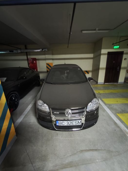Volkswagen Golf 5 R32
