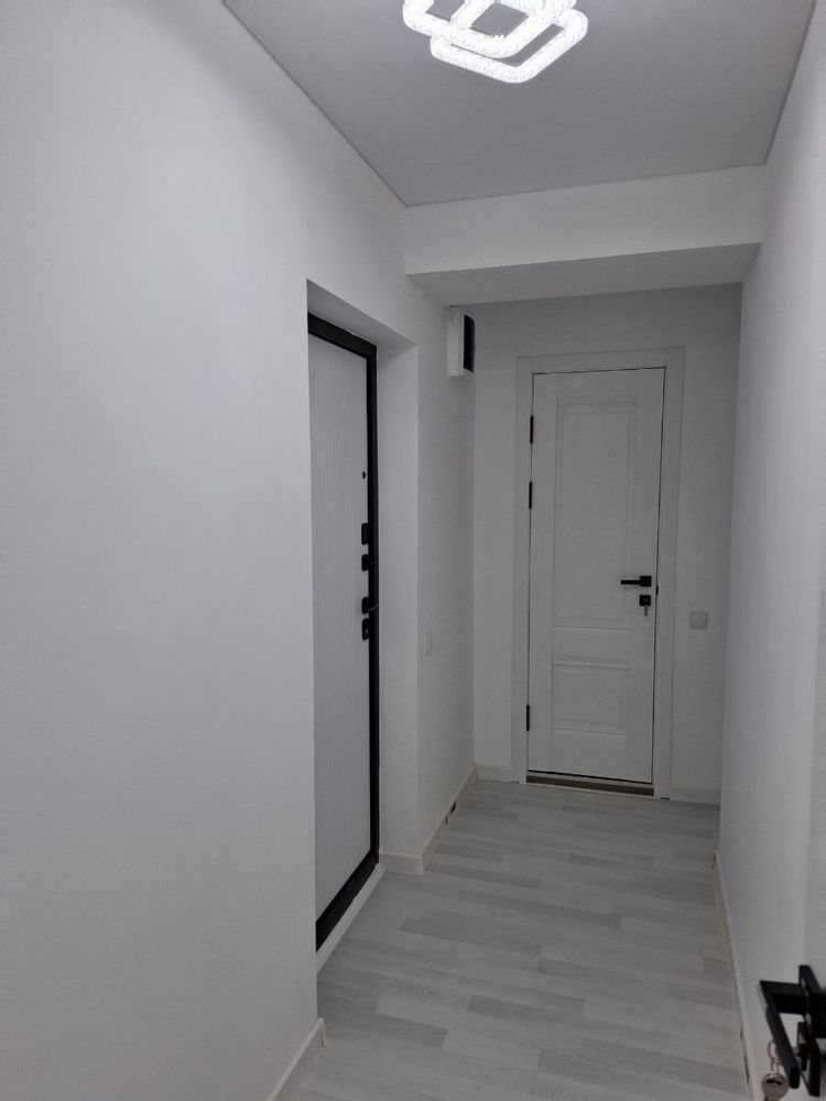 Феруза Продаётся квартира 2/2/5 балкон 2х6 ор-р: Экобозор