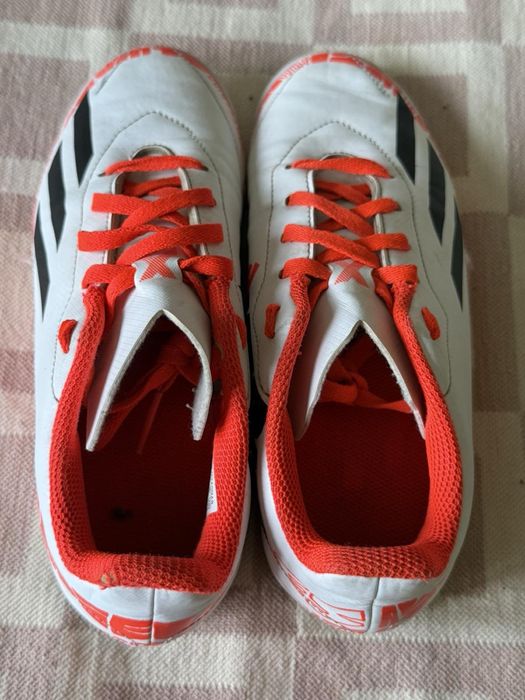 Футболни обувки Adidas