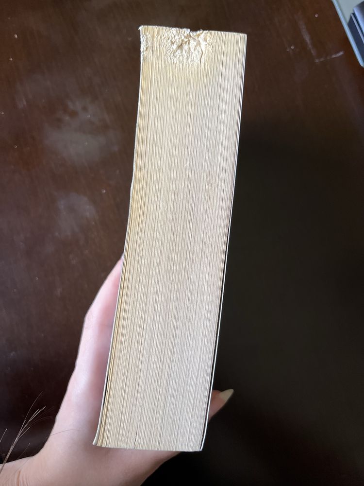 Книги на български и английски по 5 лв.