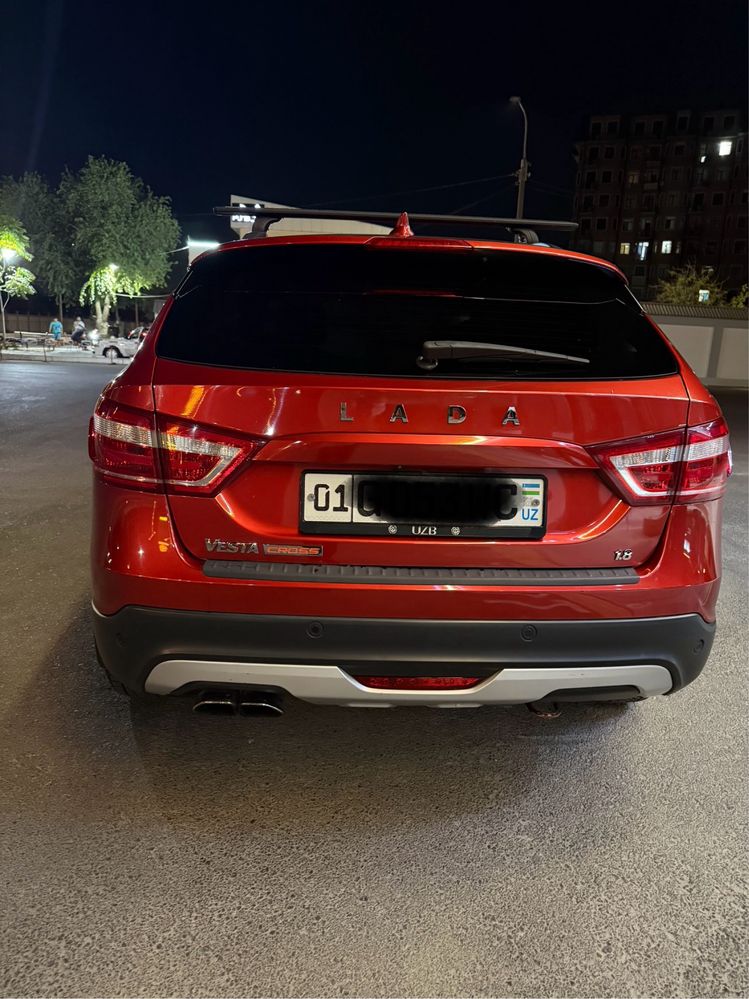 Срочна сотилади Лада веста кросс 1.8 автомат