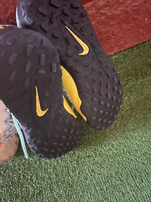 Бутонки и стоножки в много добро състояние