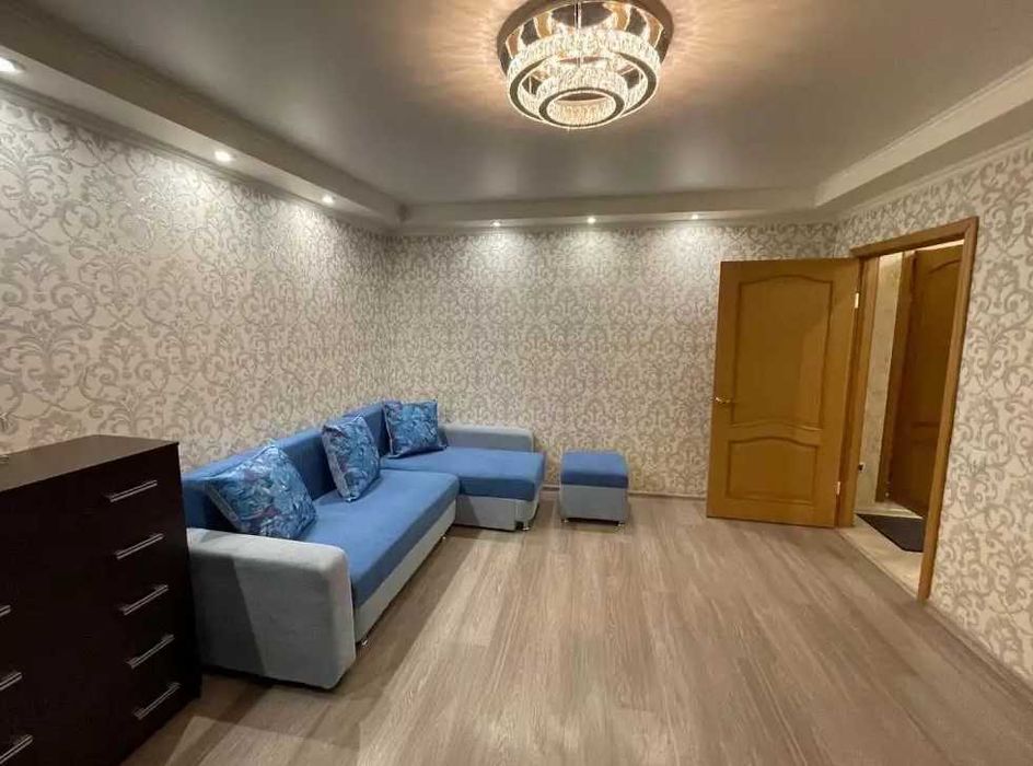 Дава се под наем Двустаен апартамент в Пловдив, Гагарин - 60 кв.м за 265.2 € - Снимка #2