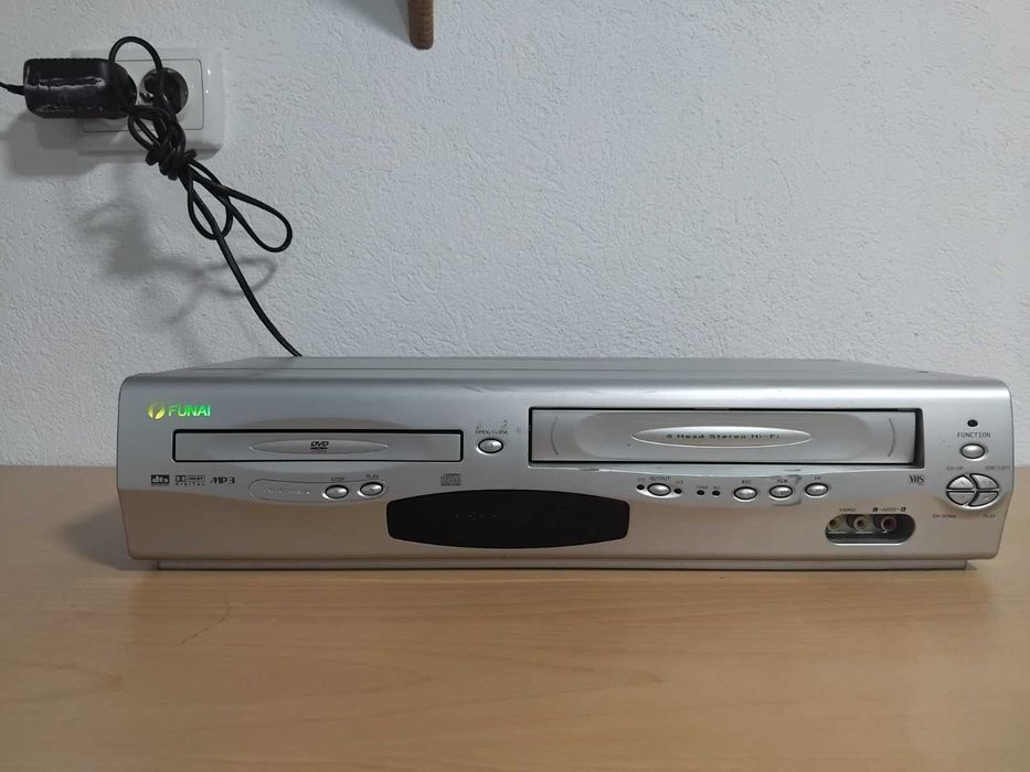 DVD/VHS Комбо FUNAI – по договаряне
