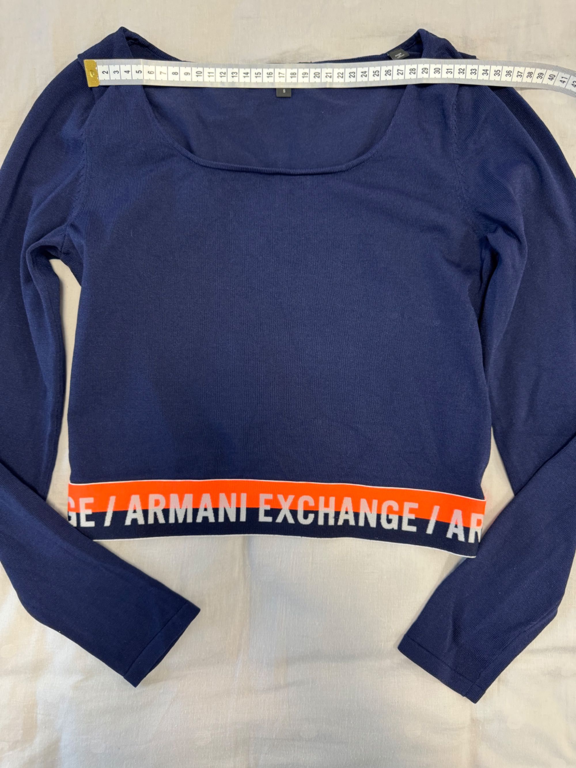 Оригинална къса блузка Armani Exchange