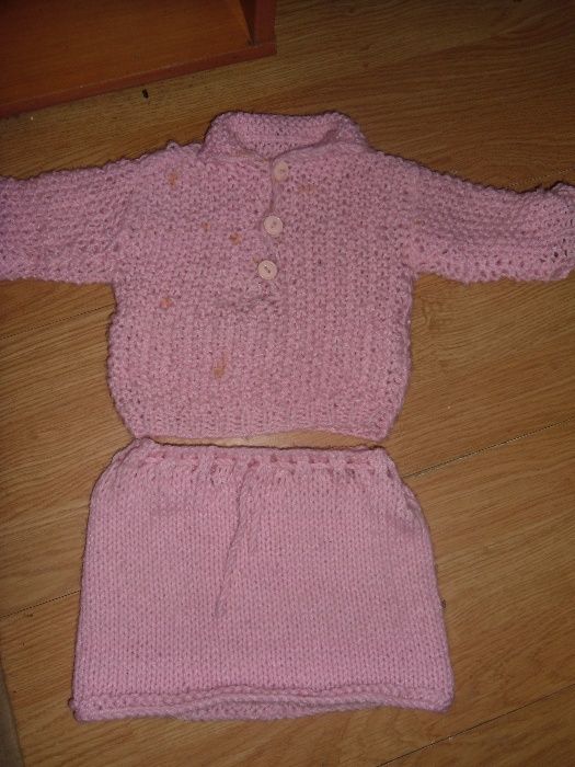 costumas tricotat pt fetite 0-5 luni