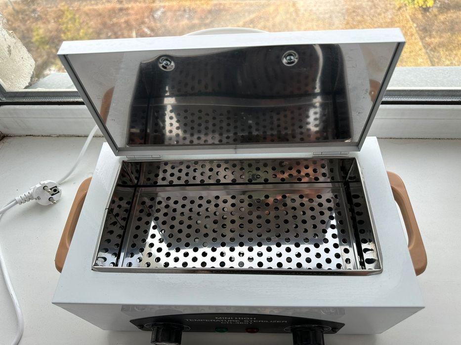 Продаётся сухожар для ногтей