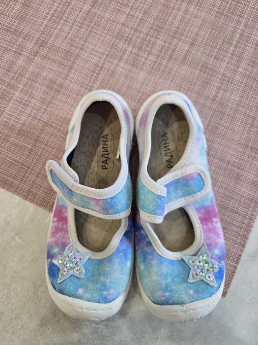 Дишащи пантофи номер 26