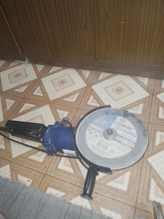 Продам болгарку. Россия.