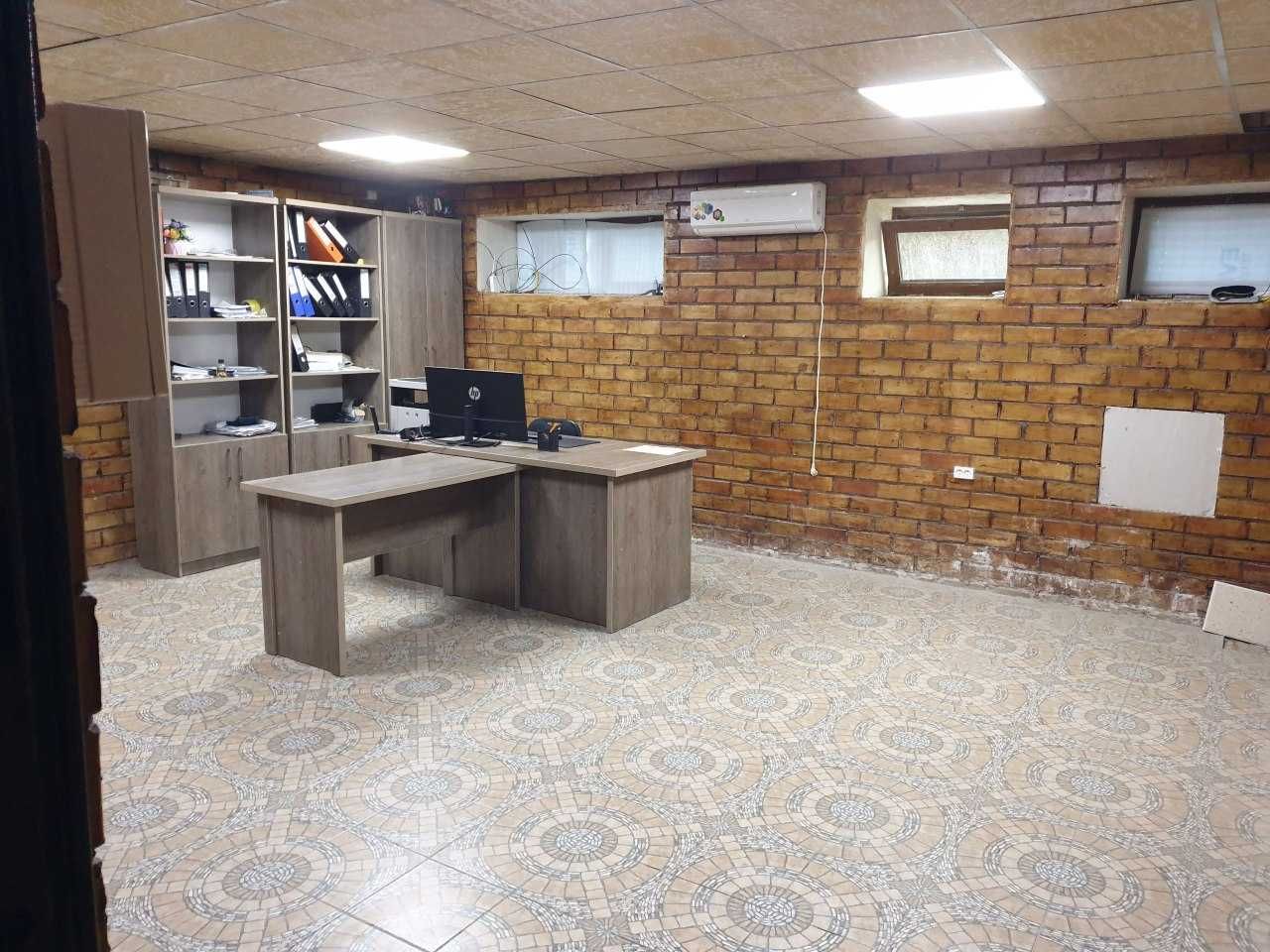 продаётся квартира на 1 этаже  с подвалом срочно