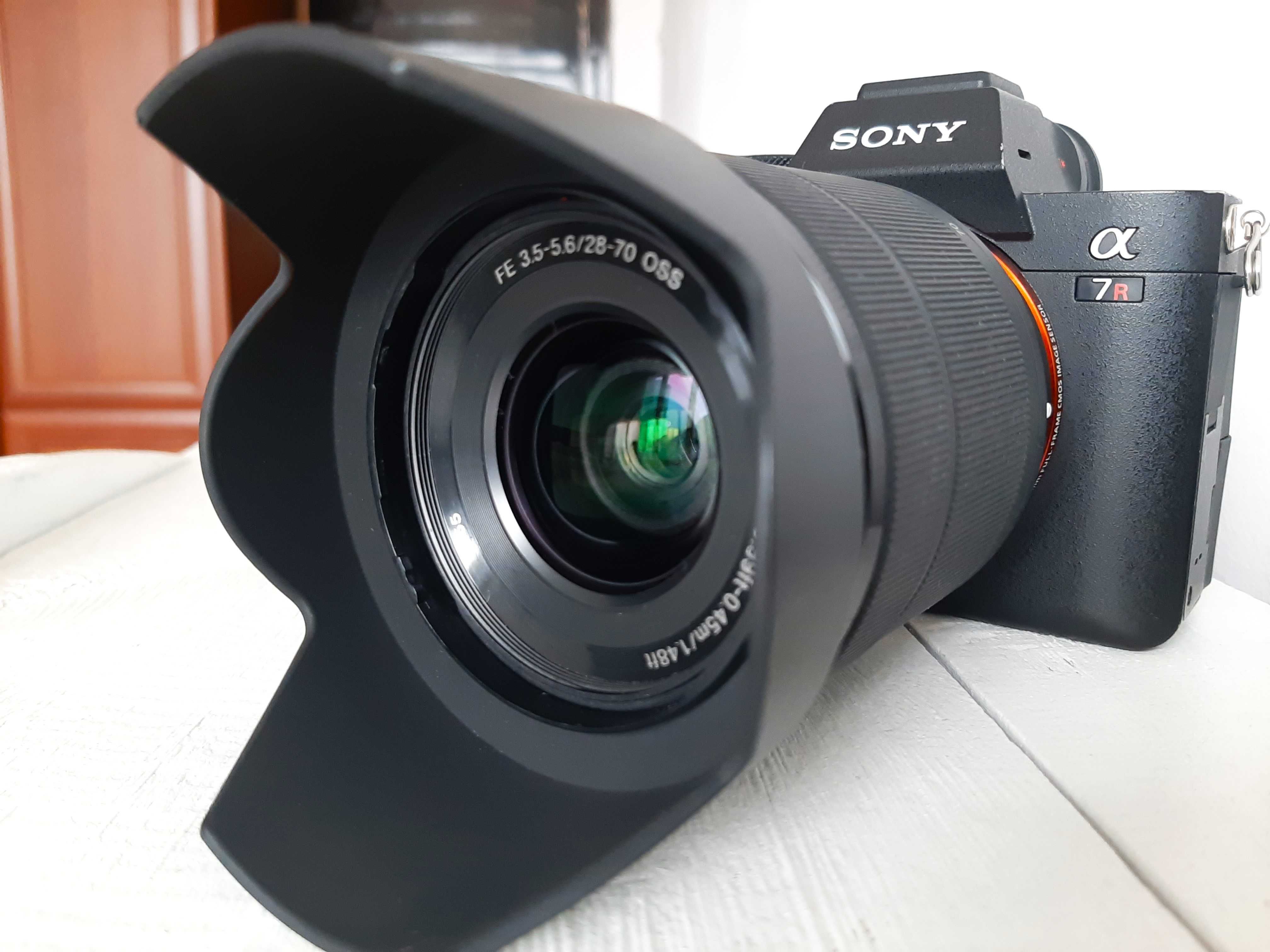 Sony Alpha A7R IV + Обектив Sony 28-70mm f/3.5-5.6 OSS