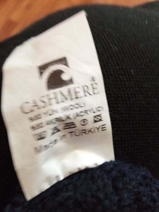 Продам кофту вязанную на зиму