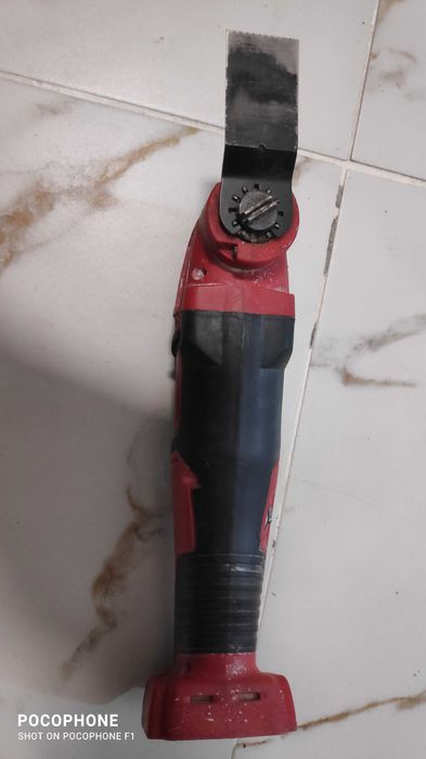 Акумулаторен Мултифункционален инструмент/Мултитул Milwaukee M18 BMT