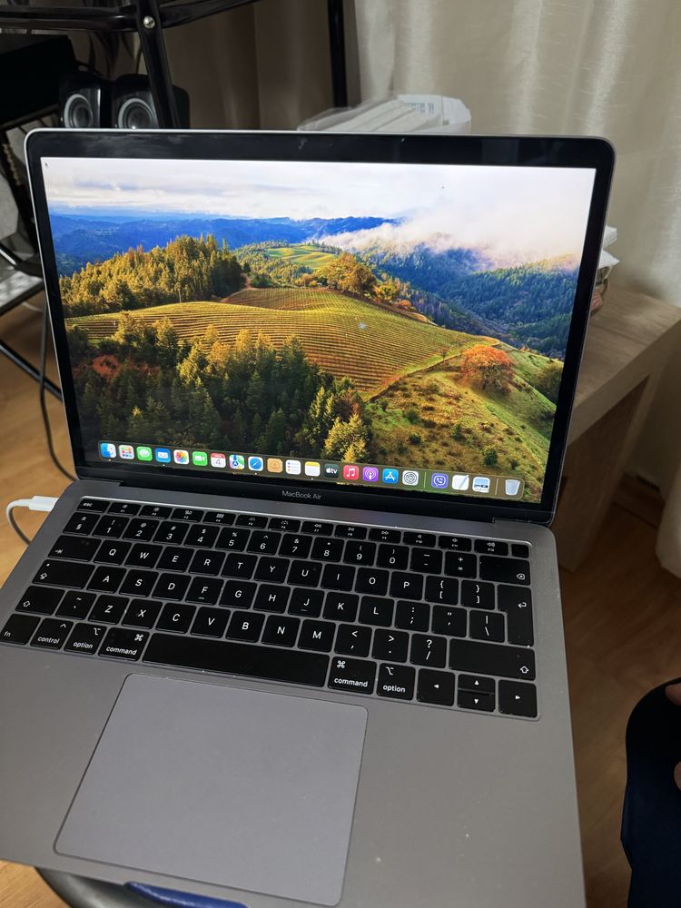 Macbook air 16gb/128