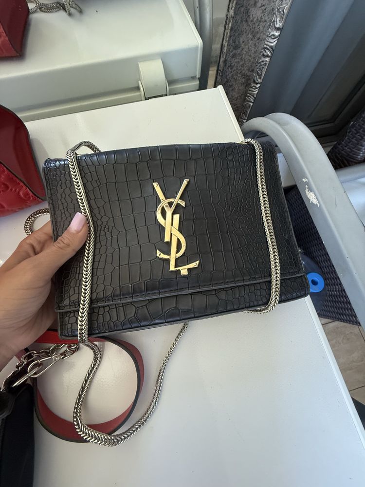 Разпродажба на чанти Gucci