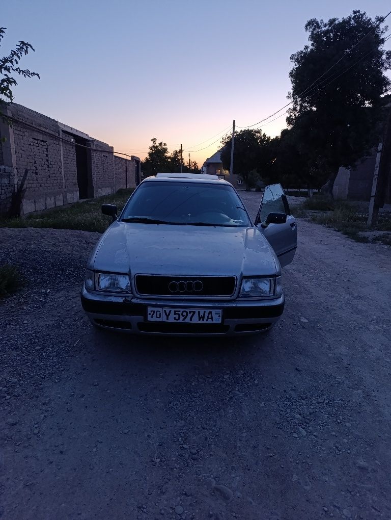 Audi 80 B4 Bochka