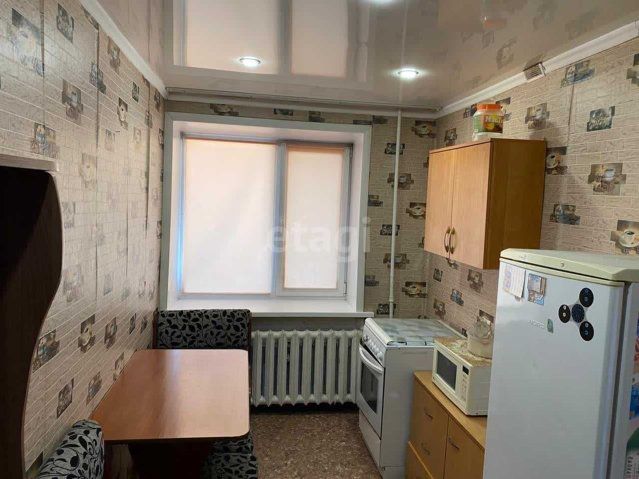 Продам 2 комнатную квартиру в 19 районе Дом быта