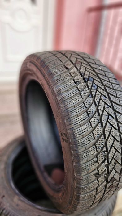 Anvelope iarnă Bridgestone 245/45/R18