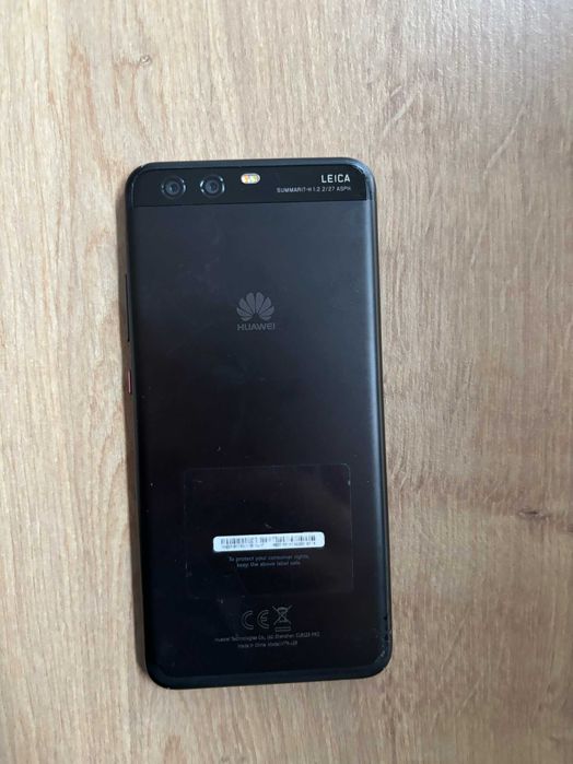 Vând Huawei P10, culoare negru, în stare bună