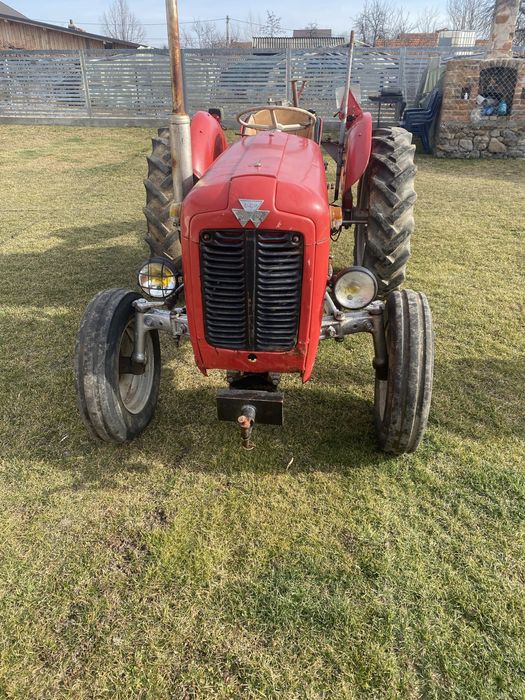 Tractor Massey Ferguson