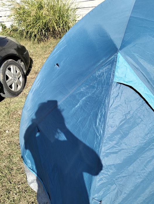 Cort quechua aprenaz 3+ cu supratenta cu 3 rupturi