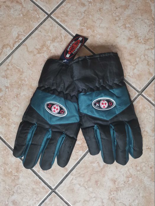 Manusi de fotbal sau pentru iarna