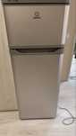 Хладилник с камера Indesit