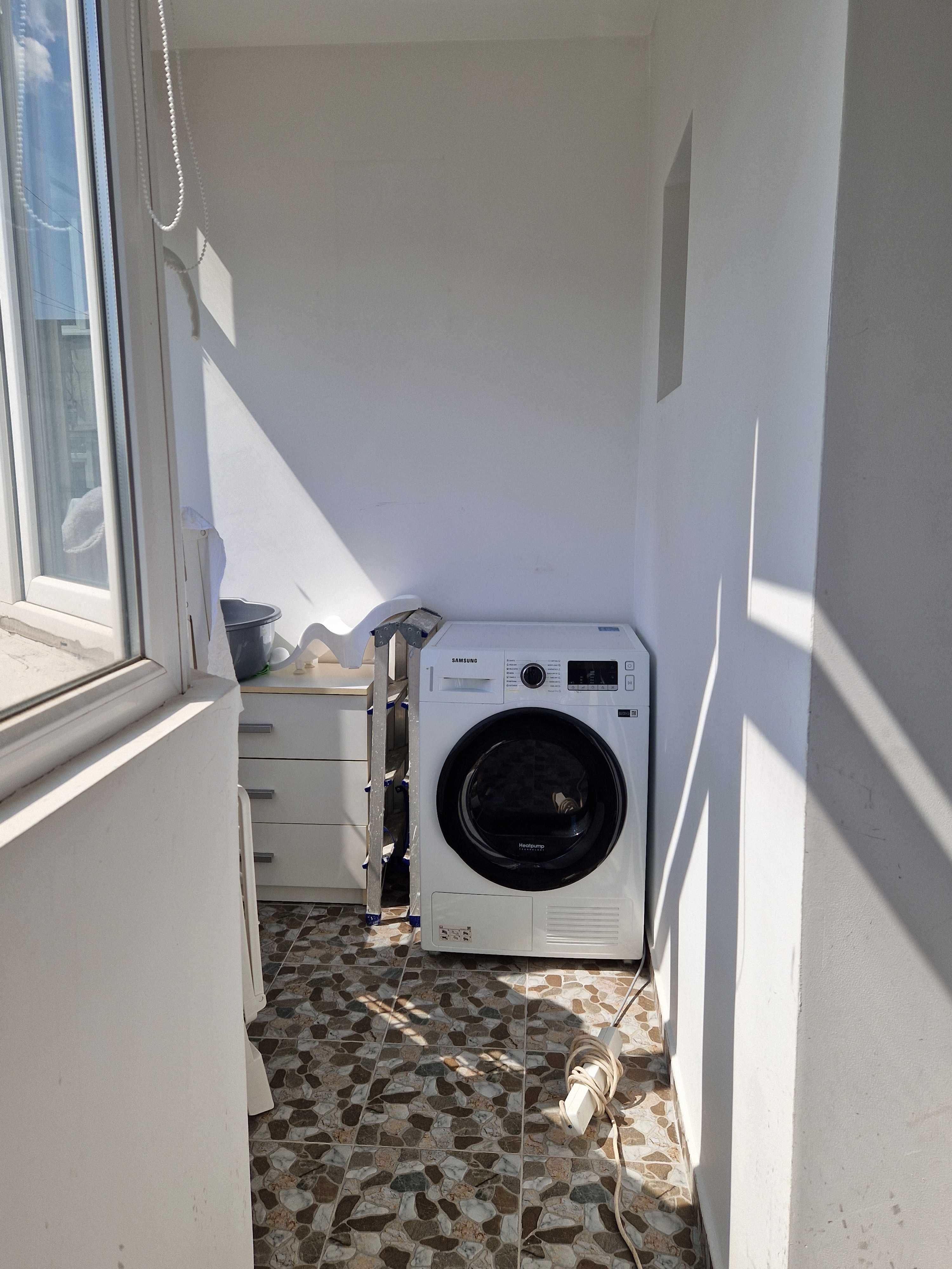Ampartament decomandat 2 camere + 2 balcoane renovat in totalitate