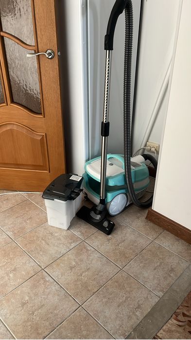 Пылесос Bosh в отличном состоянии