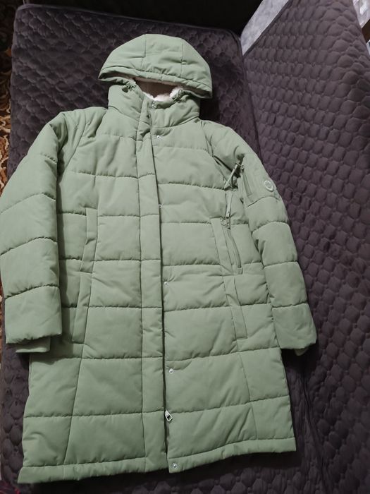 Зимняя куртка женская