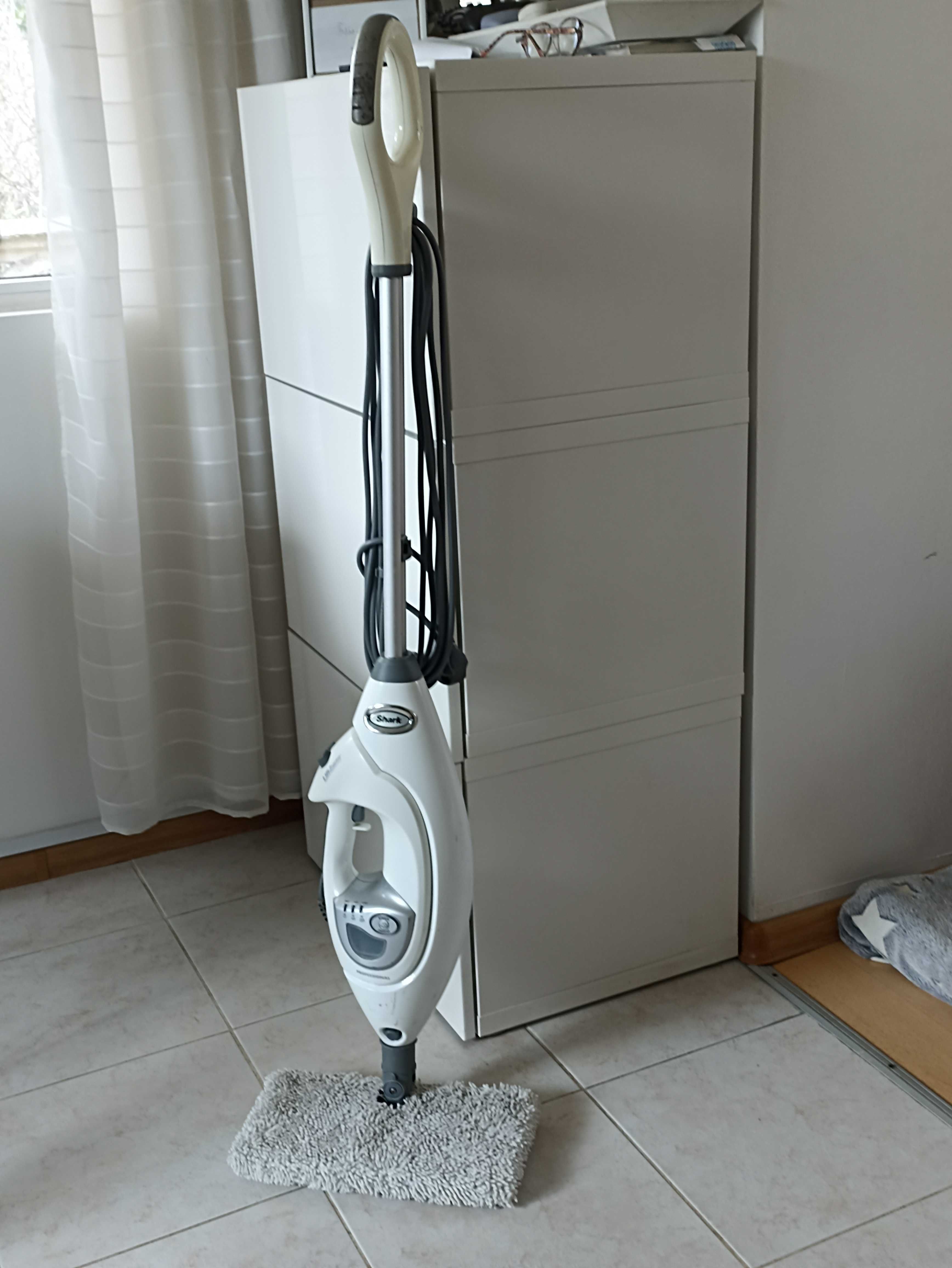 Парочистачка Shark Lift-Away Professional Steam Pocket Mop