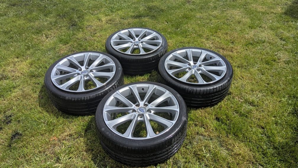 Продавам джанти 19 за Волво V40 V60