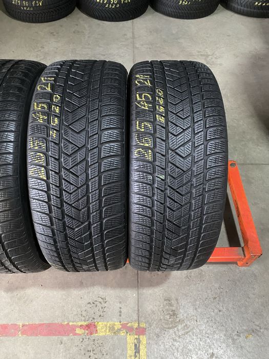 Anvelope iarna 265/45/21 Pirelli Scorpion Winter 265 45 21 R21
