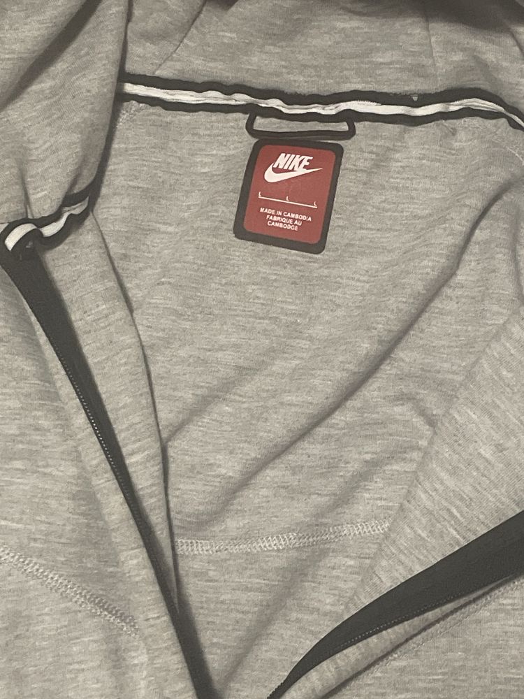 Bluză  de  trening Nike  Tech