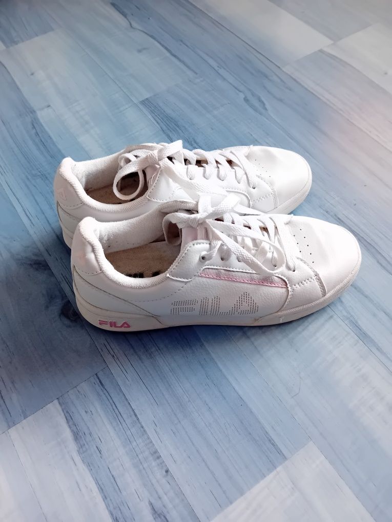 Оригинални сникърси "Fila"