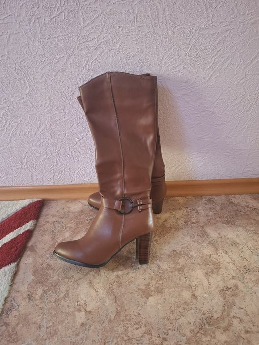 Продаются сапожки