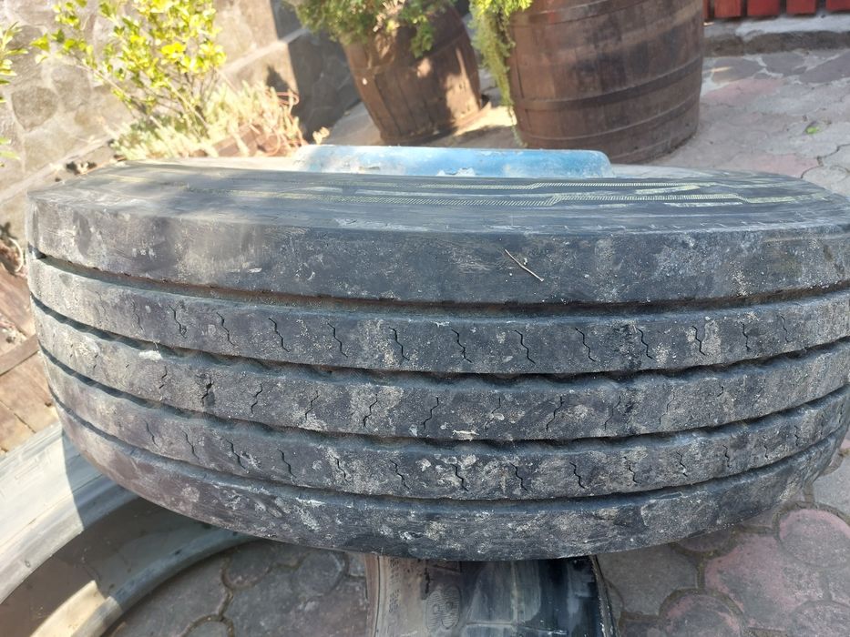 Vând cauciucuri Michelin și continental