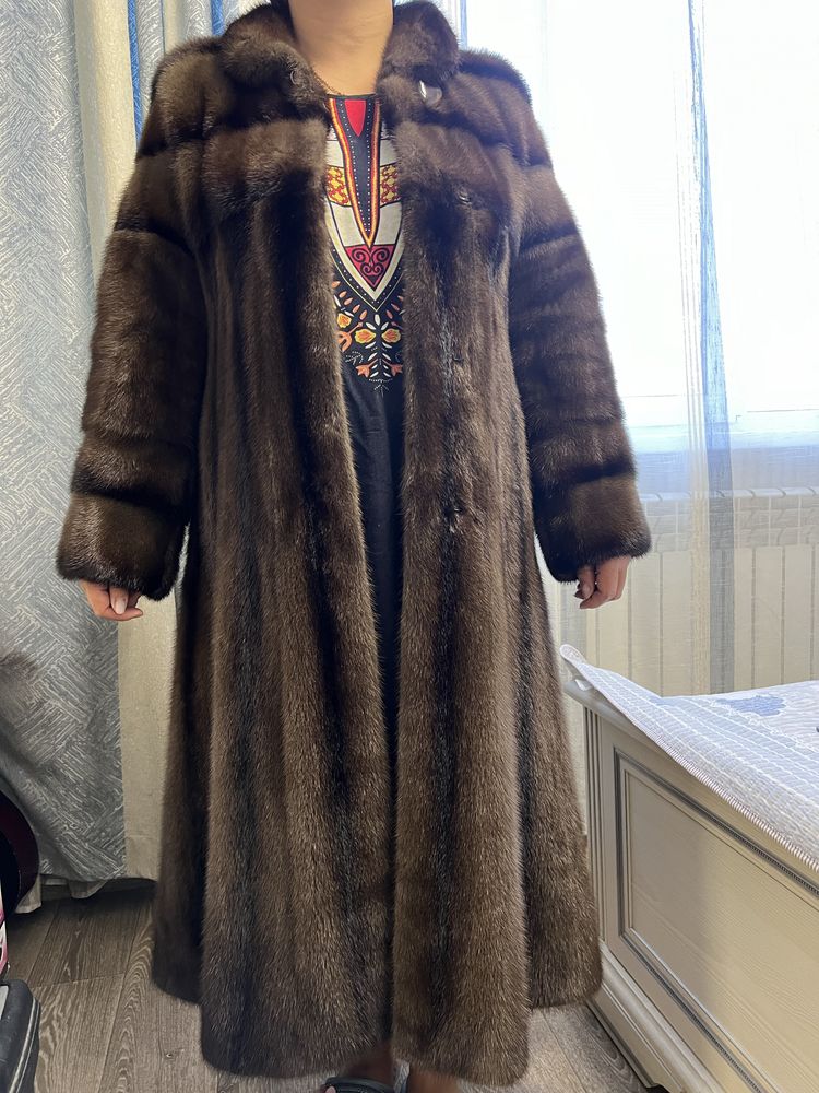 Продам очень красивую норковую шубу