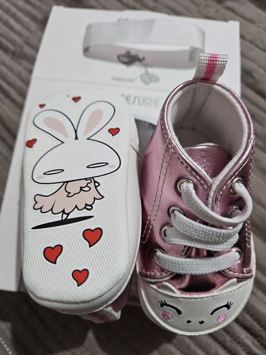 Бебешки маратонки